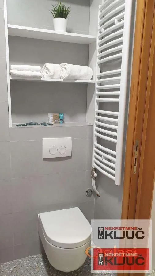 Izdavanje, garsonjera, 26m², Grbavica, Novi Sad Sve Podlokacije