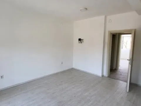 Izdavanje, dvosoban stan, 52m², Podgorica, Crna Gora - image 16