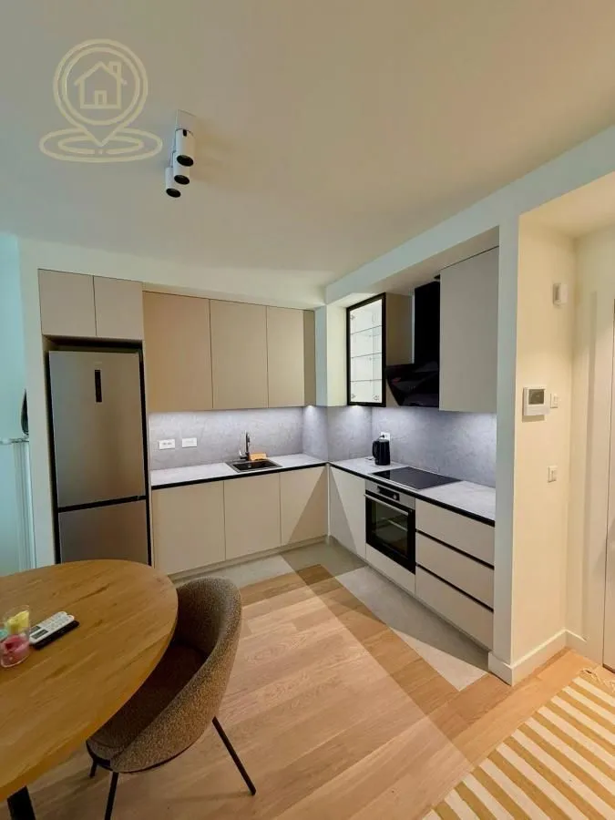 Prodaja, jednosoban stan, 60m², Savski Venac, Beograd