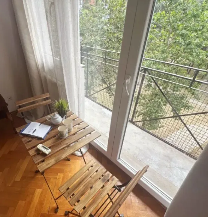 Izdavanje, trosoban stan, 67m², Novi Beograd Blok 21, Novi Beograd Sve Podlokacije