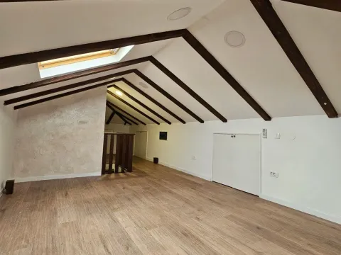 Rent, house, 160m², Dalmatinska ulica, Podgorica - image 14