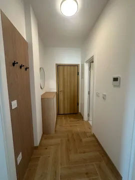 Izdavanje, dvosoban stan, 70m², Kava, Tivat - image 12