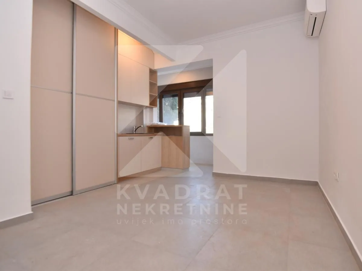 Rent, office space, 70m², Centar, Podgorica