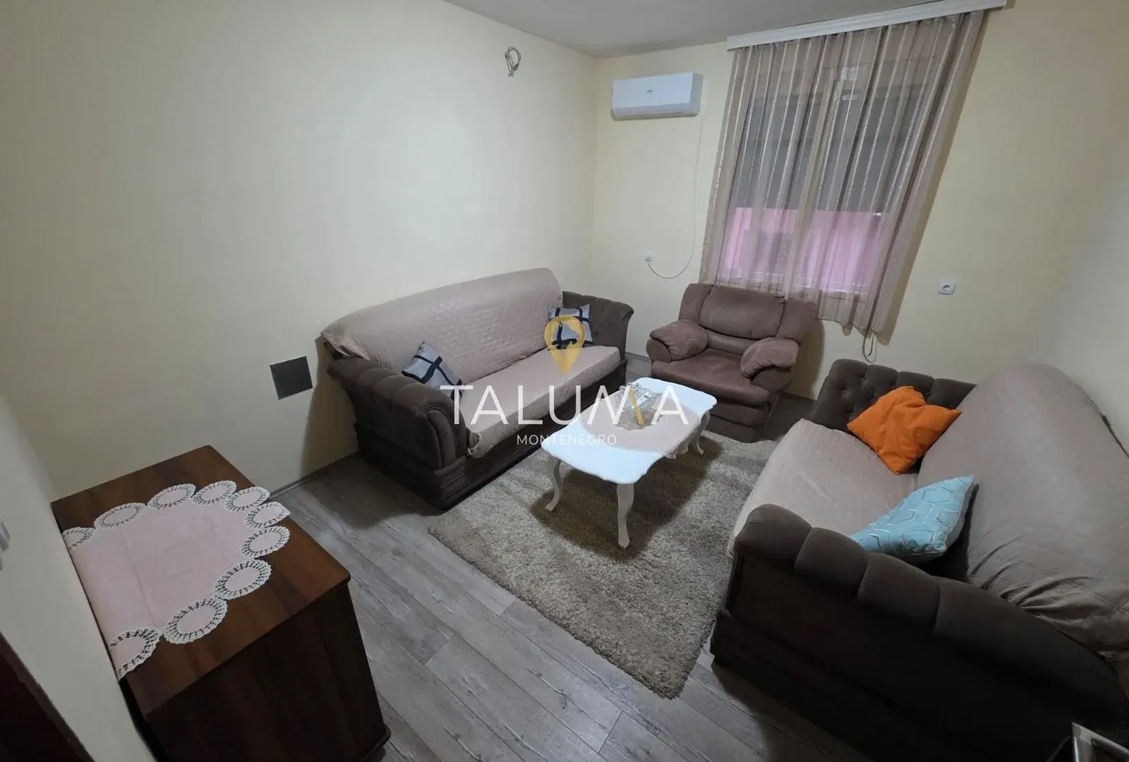 Izdavanje, dvosoban stan, 63m², Dalmatinska ulica, Podgorica