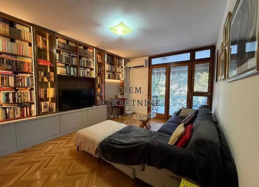 Sale, three bedroom apartment, 92m², Centar, Bar