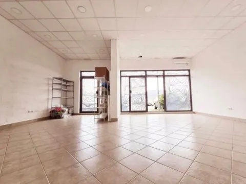 Prodaja, poslovni prostor, 120m², Stari Aerodrom, Podgorica - image 3