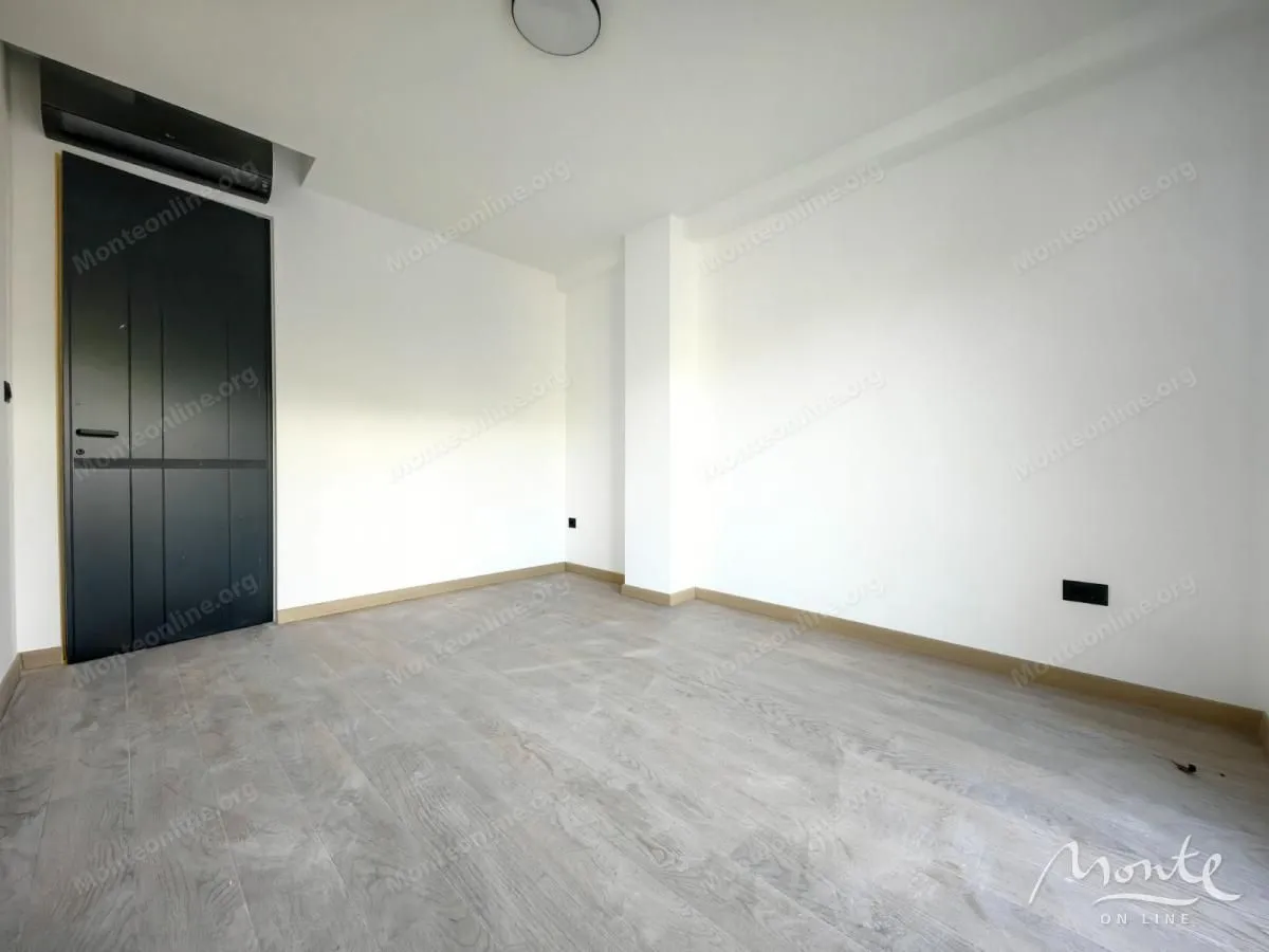 Prodaja, trosoban stan, 111m², Vezirov Most, Podgorica