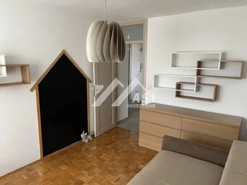 Izdavanje, trosoban stan, 76m², Novo naselje, Novi Sad - image 8
