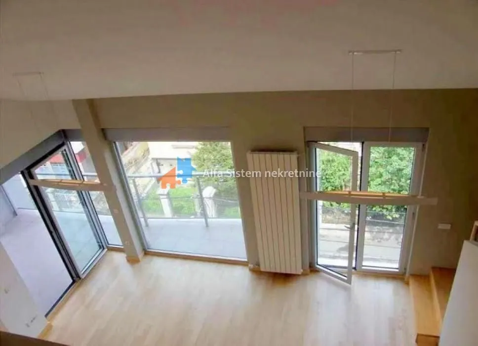 Rent, four bedroom apartment, 170m², Kalenić Pijaca, Vračar Sve Podlokacije