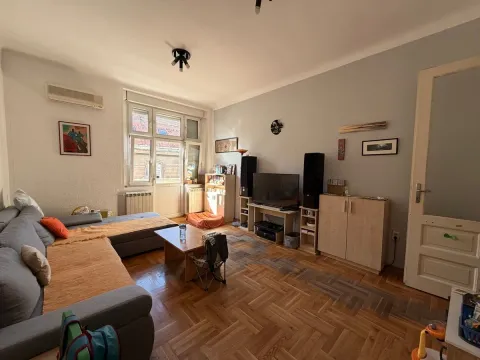 Sale, four bedroom apartment, 106m², Savski Venac, Beograd - image 2