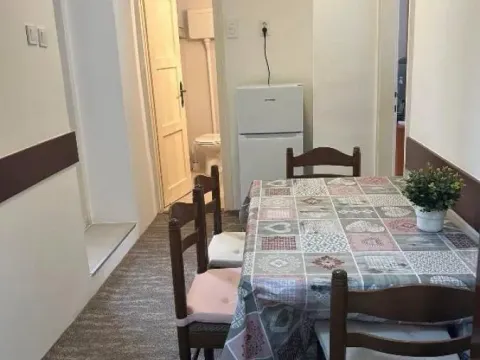 Rent, two bedroom apartment, 49m², Stari Grad, Beograd - image 4