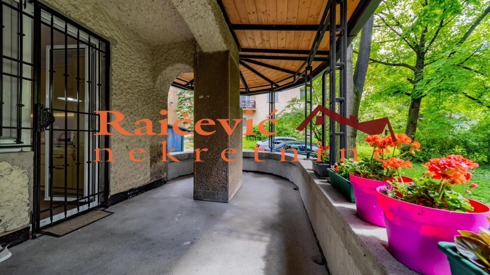 Sale, three bedroom apartment, 98m², Savski Venac, Beograd