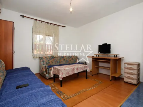 Izdavanje, kuća, 27m², Zagorič, Podgorica - image 2