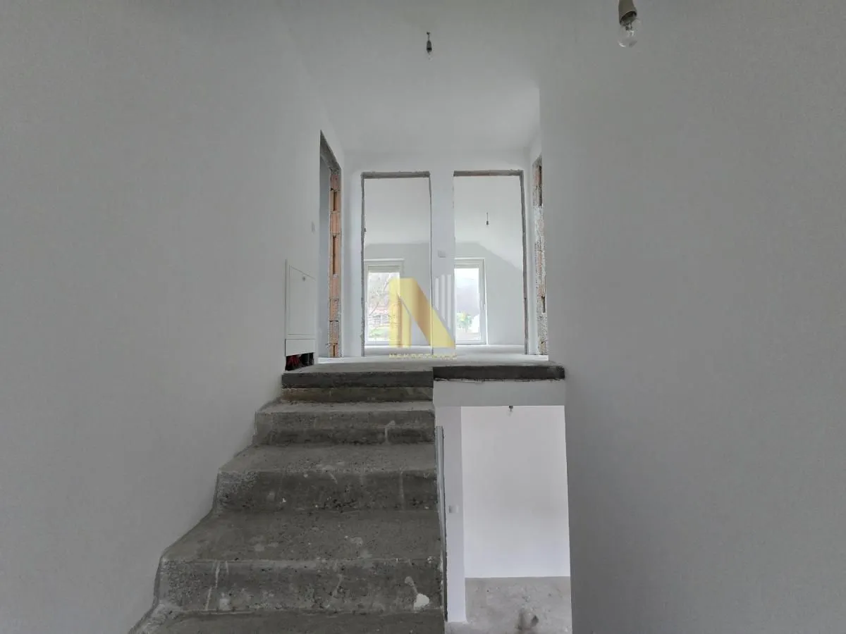 Prodaja, kuća, 125m², Ledinci, Petrovaradin
