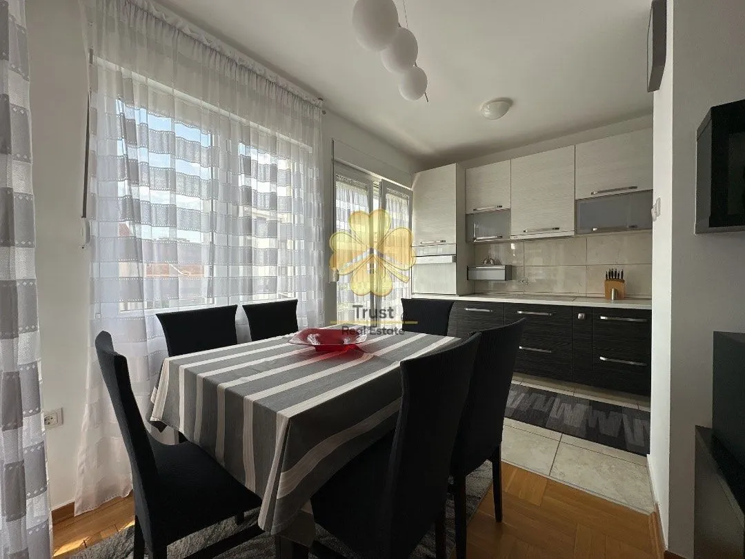 Rent, two bedroom apartment, 75m², Blok 9, Podgorica
