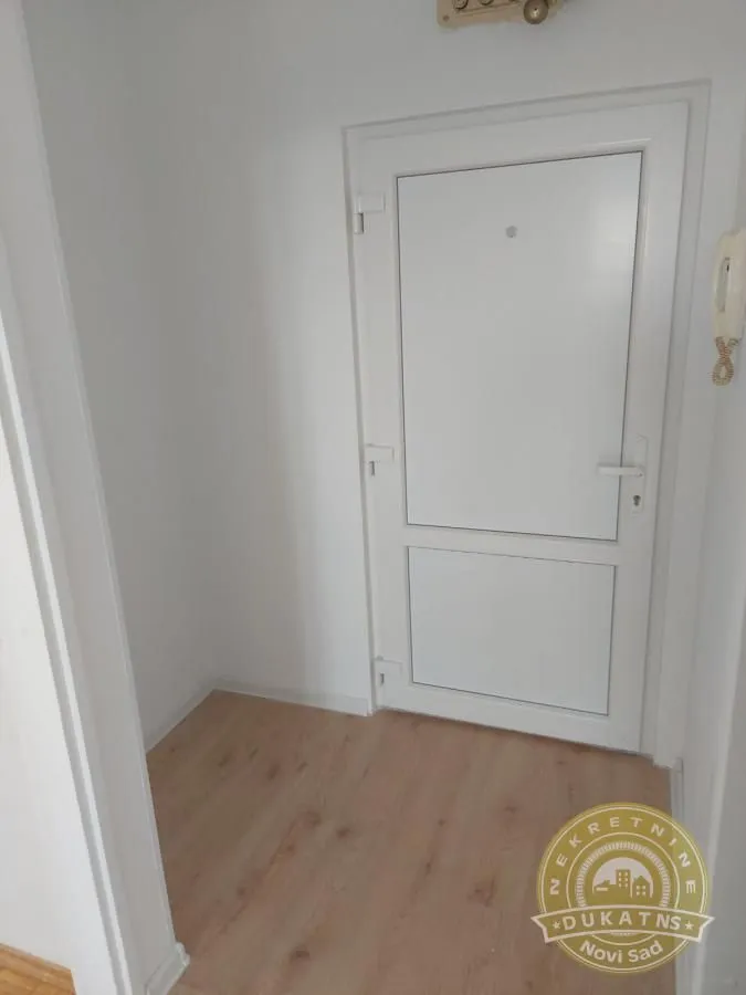 Prodaja, trosoban stan, 61m², Bulevar Oslobodjenja, Novi Sad Sve Podlokacije