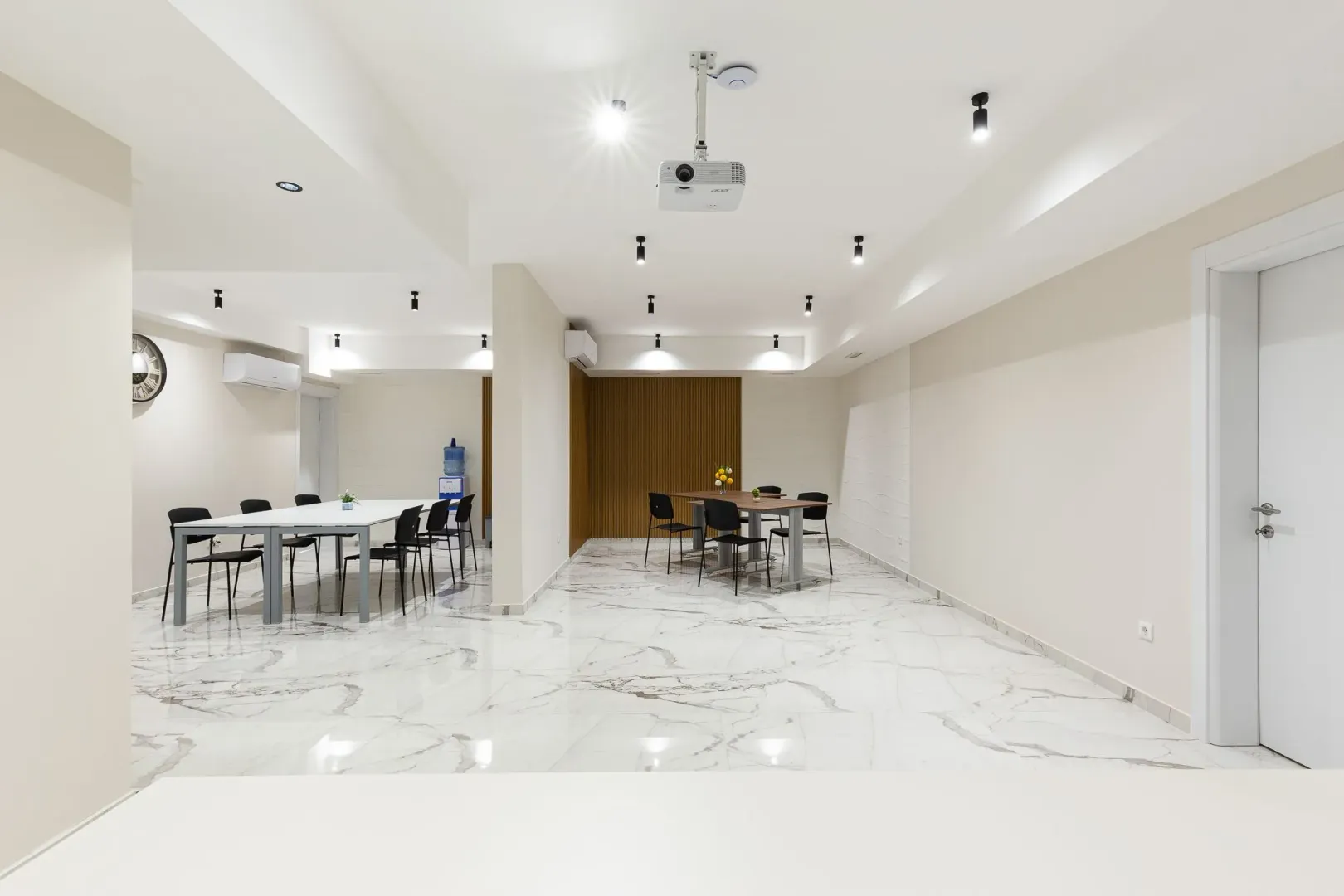 Prodaja, dvosoban stan, 64m², Bečići, Budva