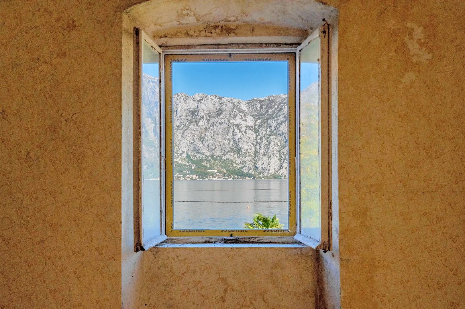 Sale, house, 300m², Stoliv, Kotor