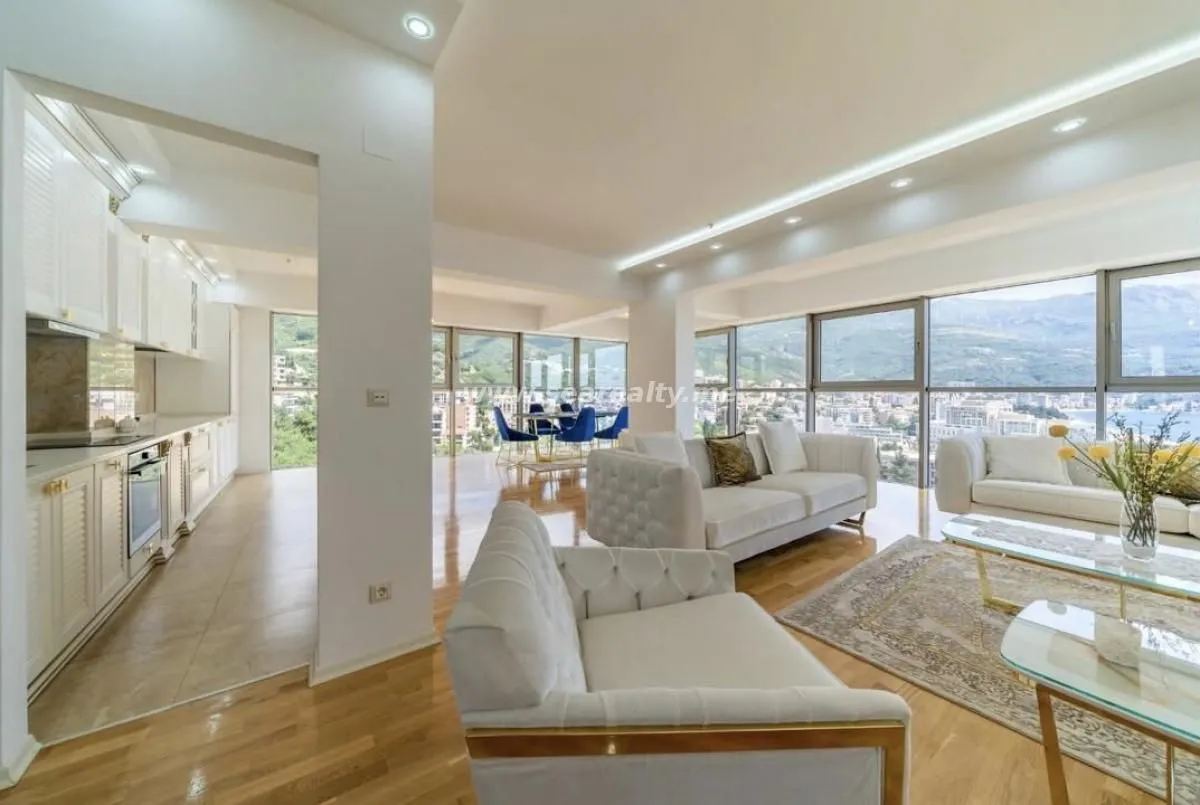 Rent, apartment, 100m², Budva, Crna Gora