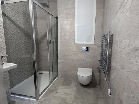 Sale, five bedroom apartment, 192m², Kotor, Crna Gora - image 11