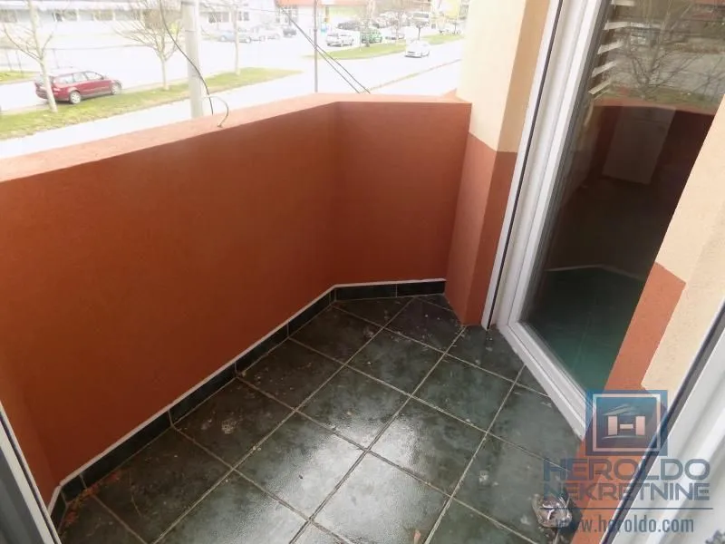 Sale, office space, 360m², Paraćin, Srbija