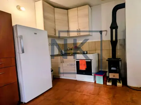 Rent, house, 67m², Tološi, Podgorica - image 11