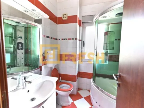 Izdavanje, jednosoban stan, 53m², Pobrežje, Podgorica - image 14