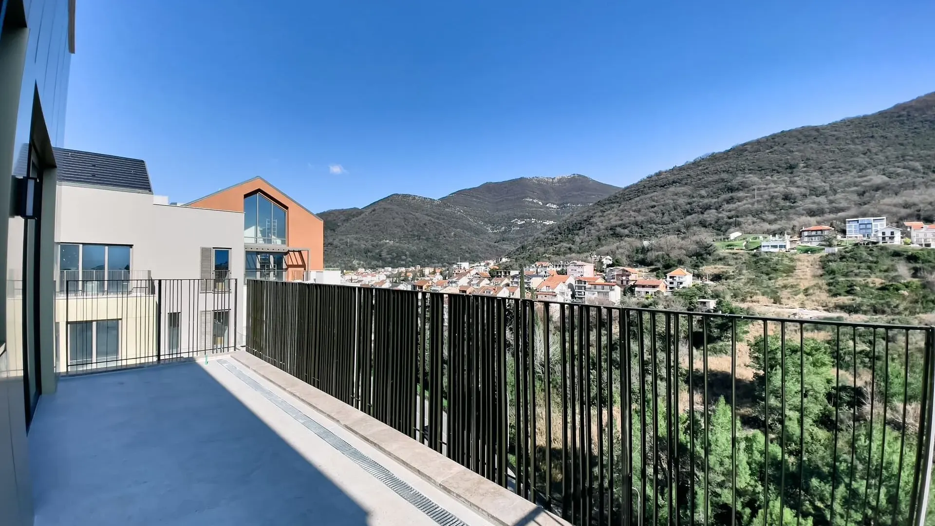 Prodaja, dvosoban stan, 102m², Porto Montenegro, Tivat