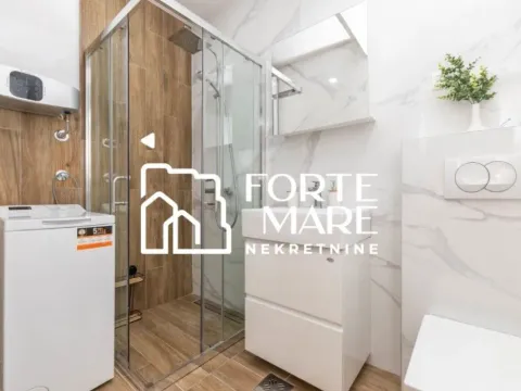 Sale, one bedroom apartment, 50m², Đenovići, Herceg Novi - image 9