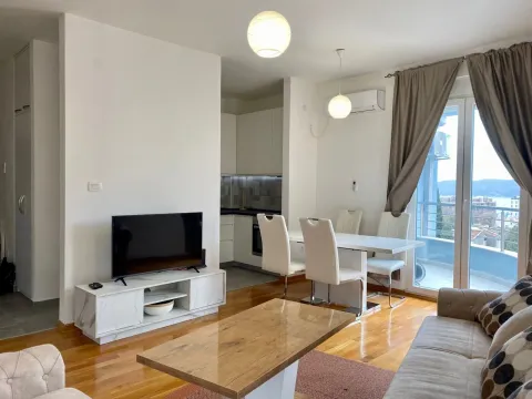 Sale, two bedroom apartment, 58m², Bečići, Budva - image 7