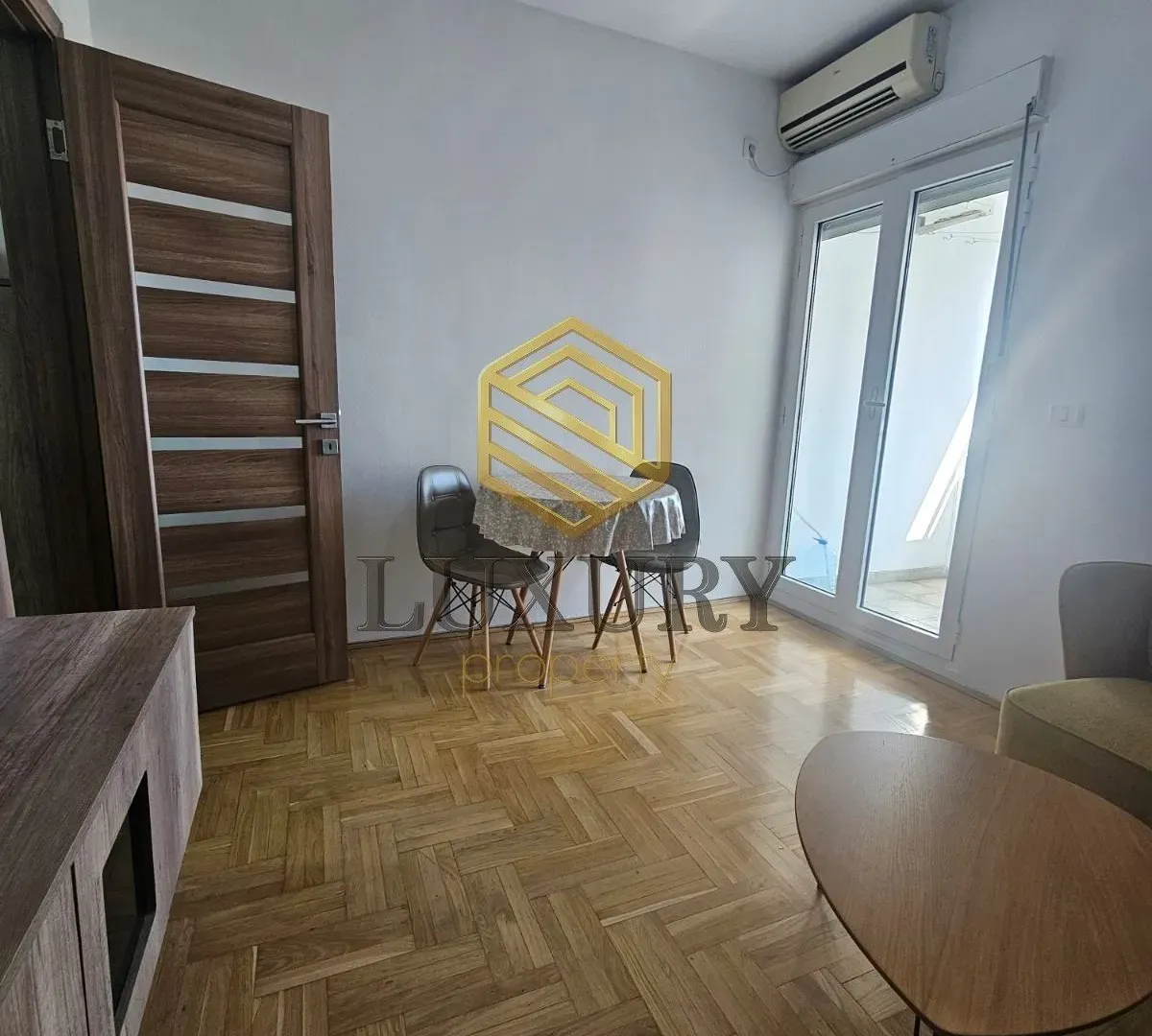 Izdavanje, garsonjera, 25m², Vezirov Most, Podgorica