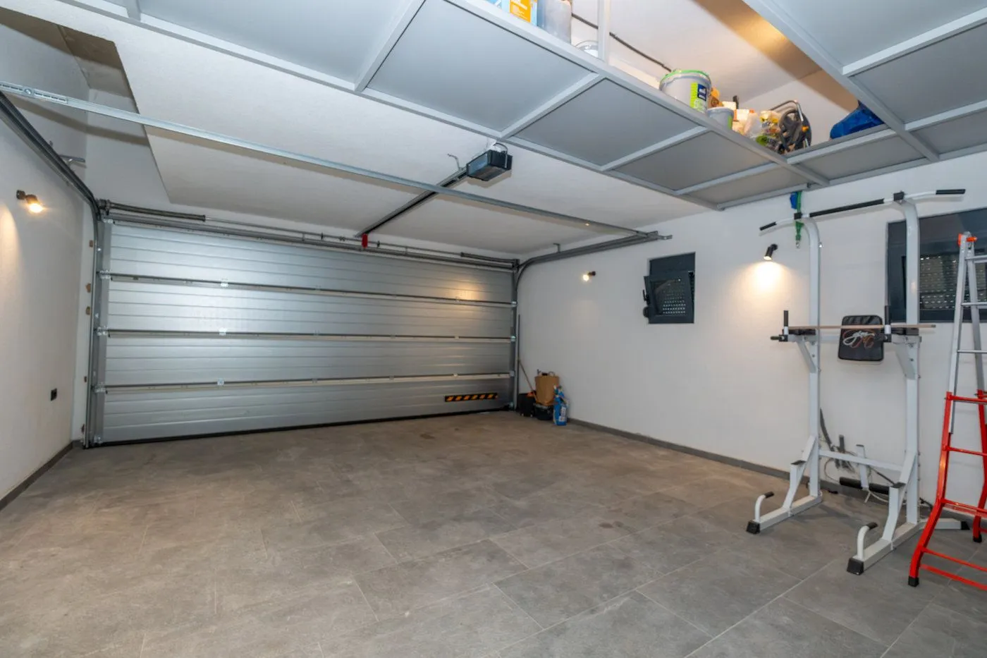 Izdavanje, kuća, 182m², Donja Gorica, Podgorica