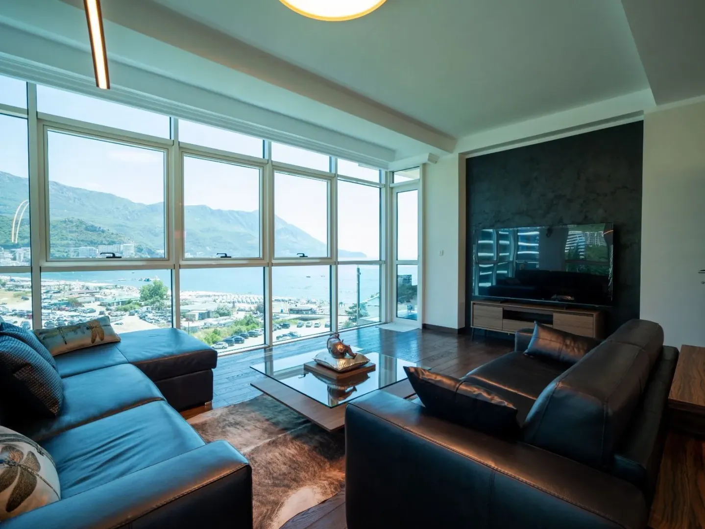 Sale, two bedroom apartment, 89m², Bečići, Budva