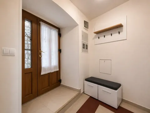 Prodaja, kuća, 44m², Stari Grad, Budva - image 2