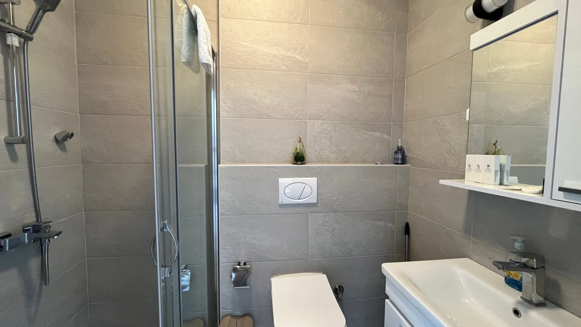 Sale, studio apartment, 19m², Kavač, Kotor