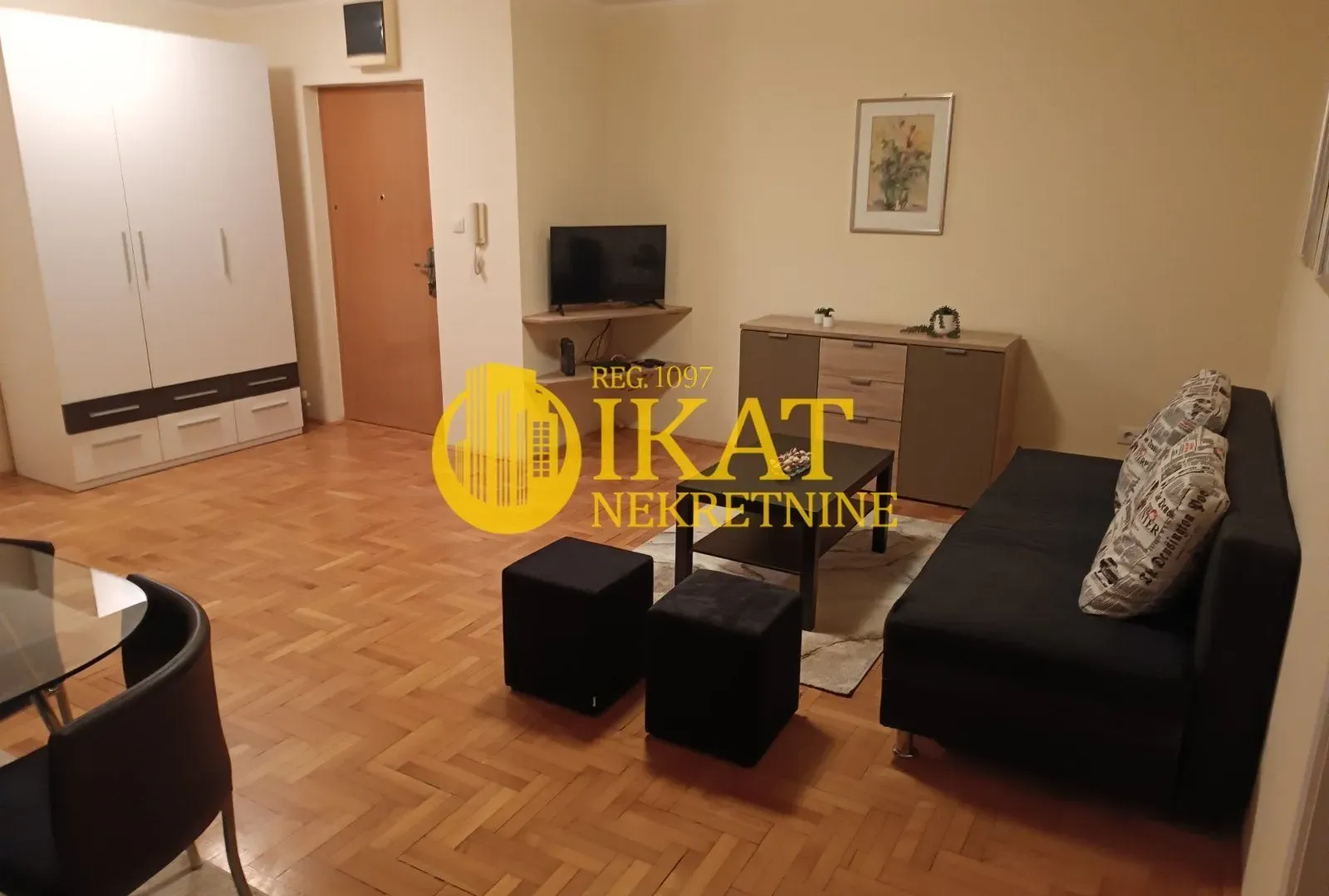 Rent, two bedroom apartment, 56m², Čukarica, Beograd