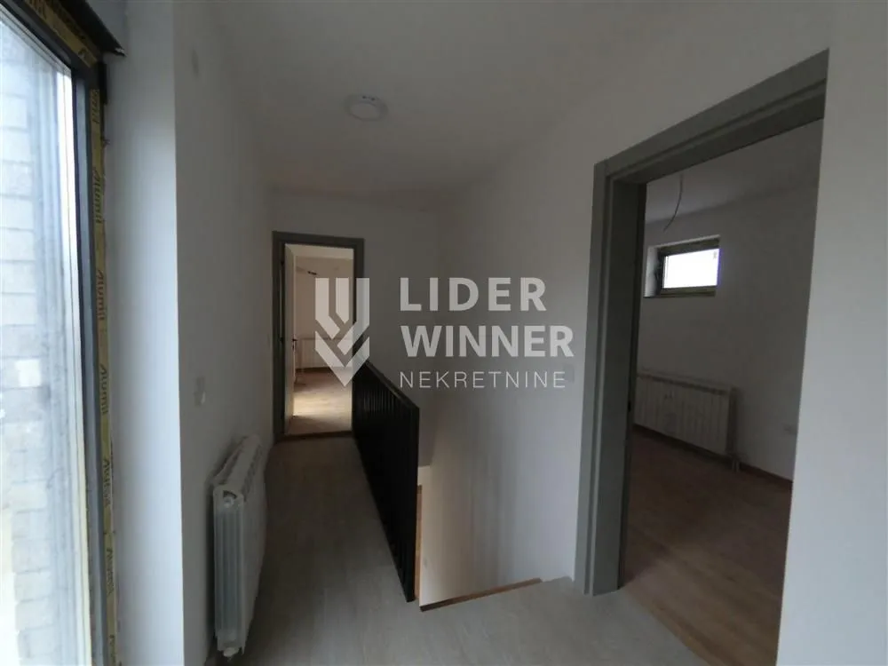 Prodaja, stan, 134m², Autokomanda, Voždovac Sve Podlokacije
