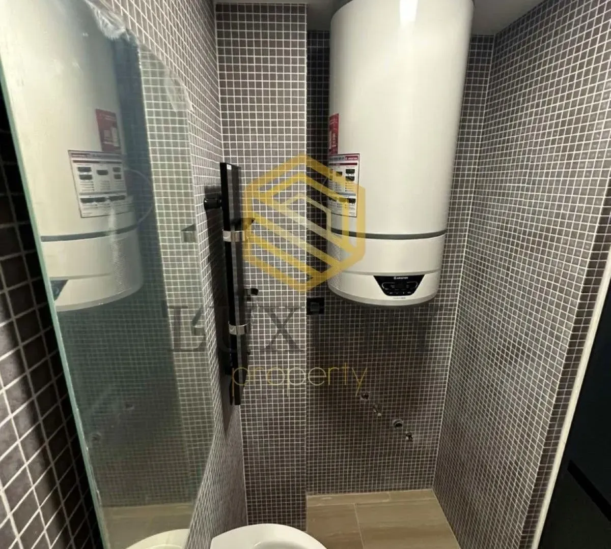 Izdavanje, trosoban stan, 111m², Zagorič, Podgorica
