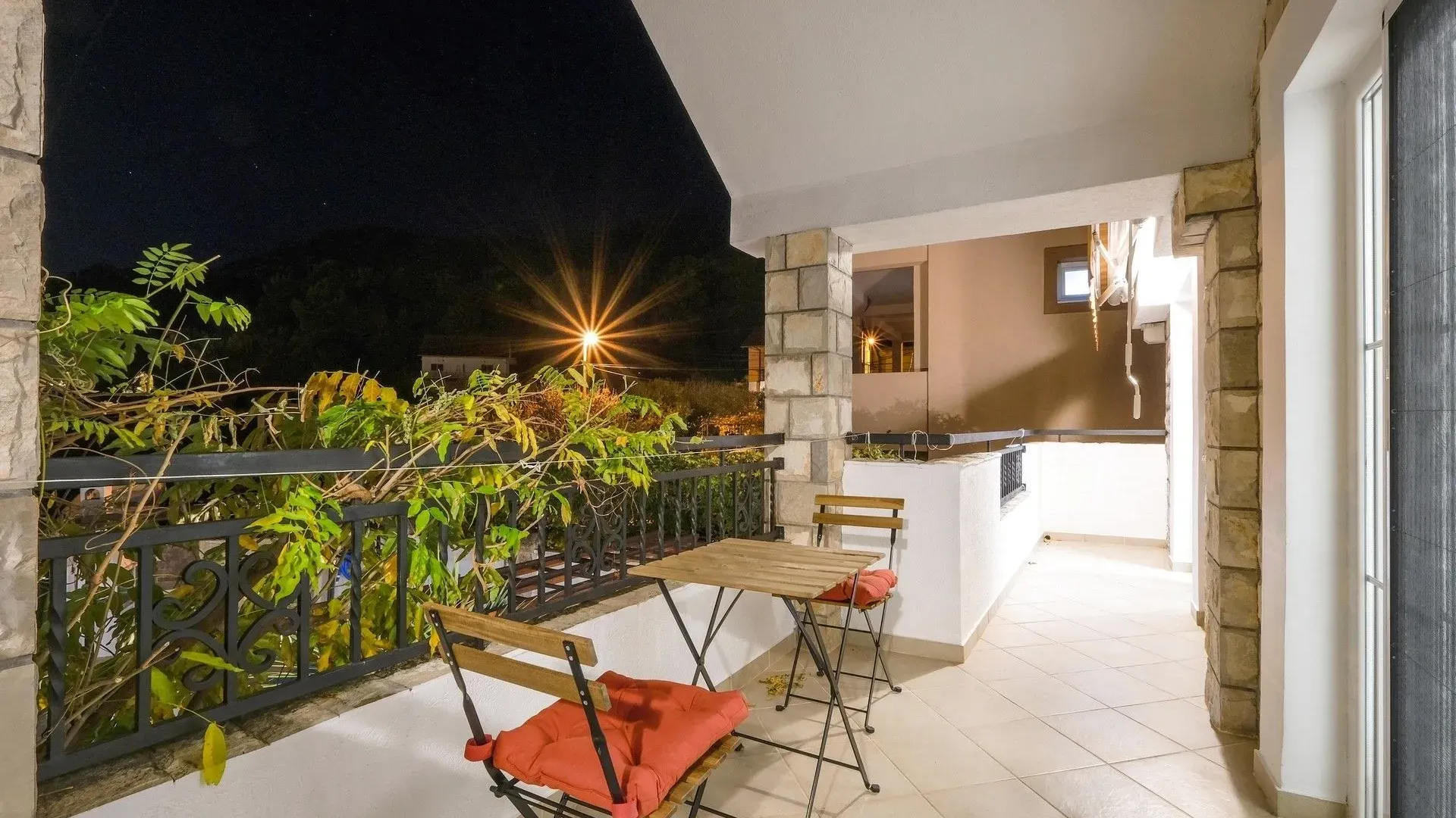 Prodaja, kuća, 198m², Dumidran, Tivat