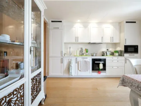 Sale, two bedroom apartment, 135m², Porto Montenegro, Tivat - image 10