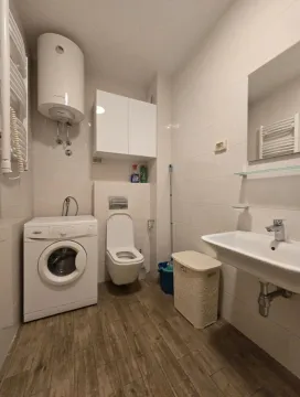 Rent, two bedroom apartment, 70m², City Kvart, Podgorica - image 7
