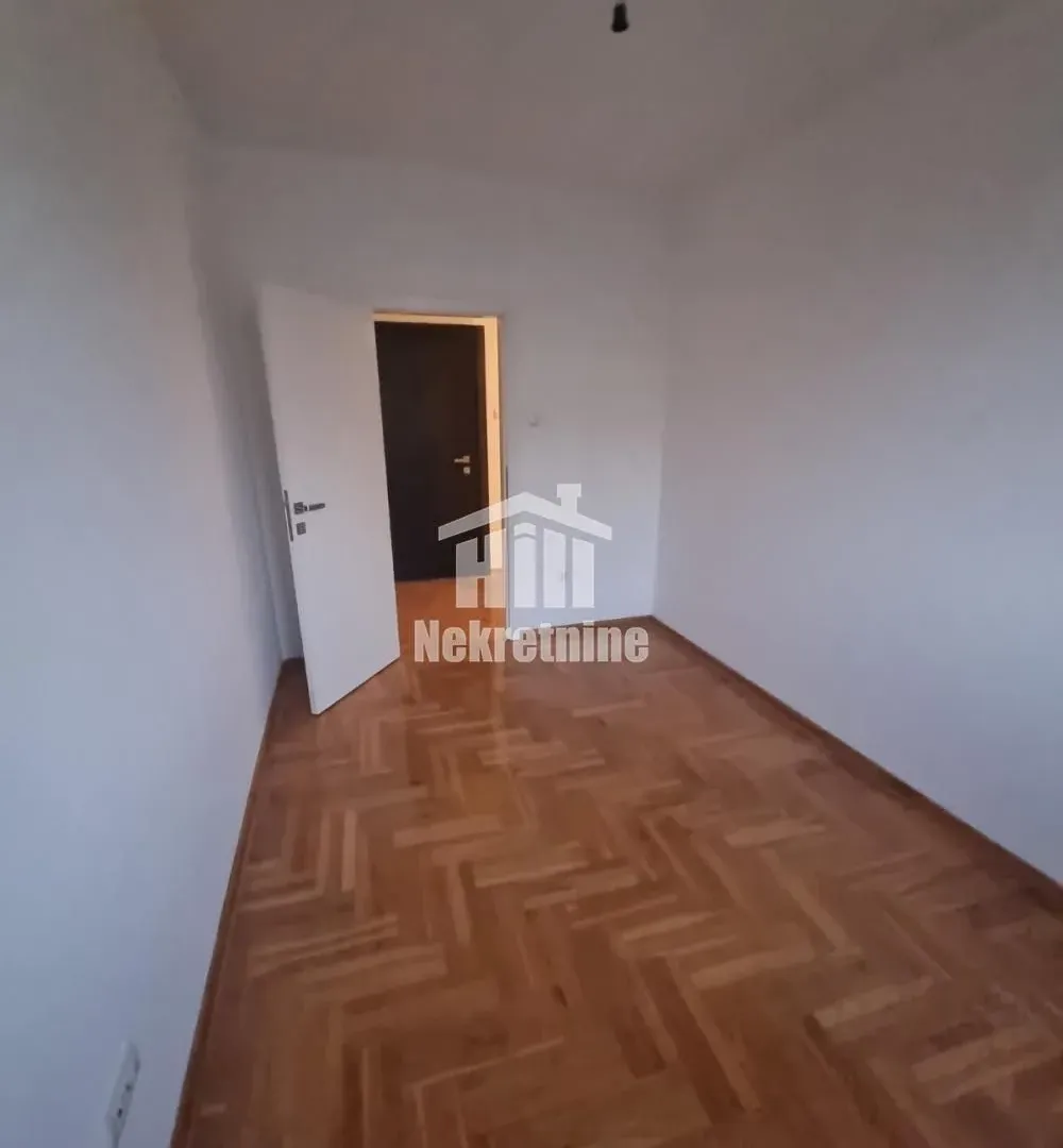 Sale, one bedroom apartment, 43m², Zemun Cara Dušana, Zemun Sve Podlokacije