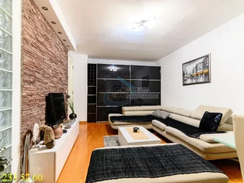 Prodaja, trosoban stan, 68m², Novi Beograd Blok 67, Novi Beograd Sve Podlokacije - image 1