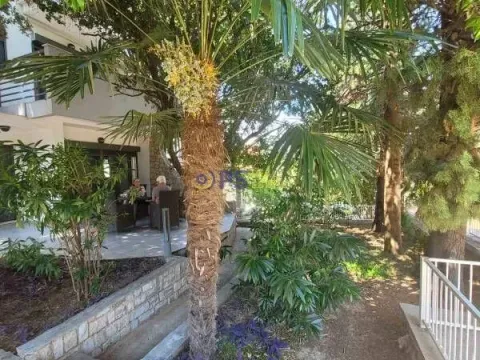 Prodaja, kuća, 175m², Bar, Crna Gora - image 4