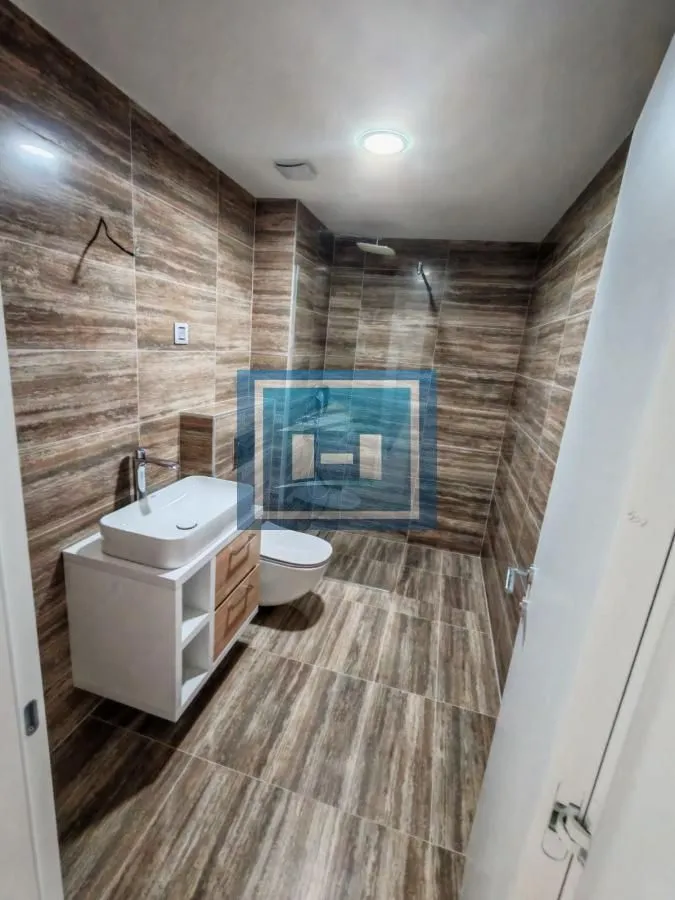 Prodaja, trosoban stan, 87m², Centar, Paraćin