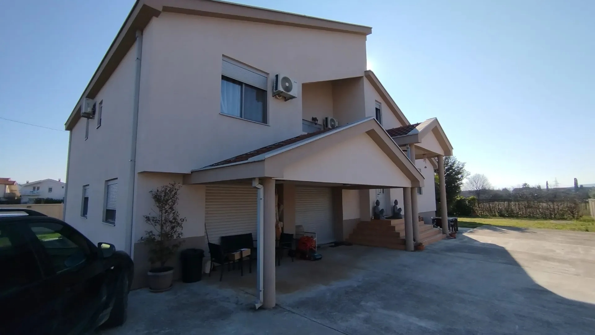 Izdavanje, kuća, 375m², Donja Gorica, Podgorica