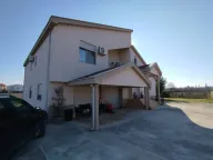 Izdavanje, kuća, 375m², Donja Gorica, Podgorica - image 1