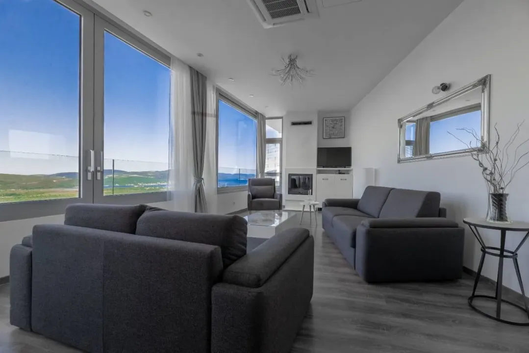 Sale, house, 220m², Kavač, Kotor