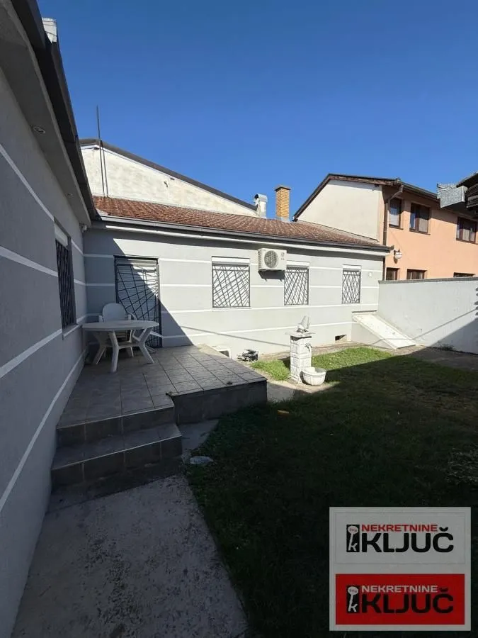 Izdavanje, kuća, 130m², Salajka, Novi Sad Sve Podlokacije