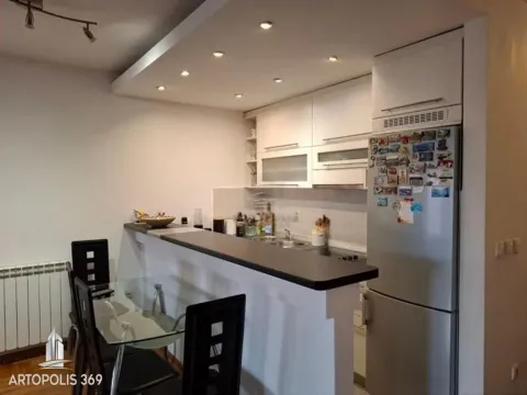 Izdavanje, dvosoban stan, 61m², Vračar Sve Podlokacije, Beograd - image 6